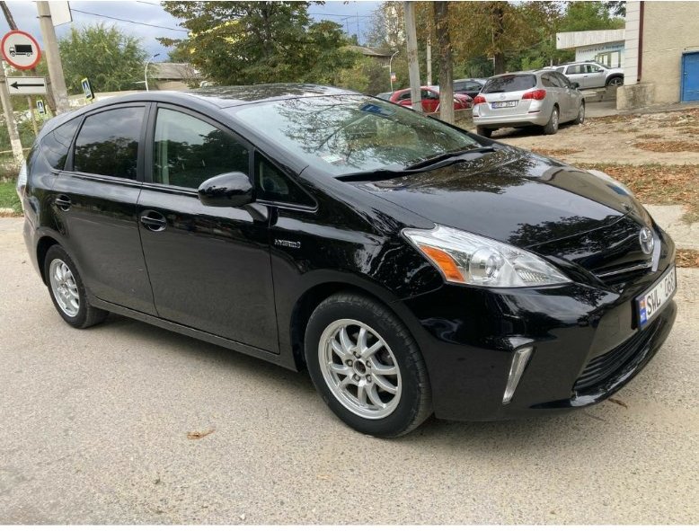 Prius V